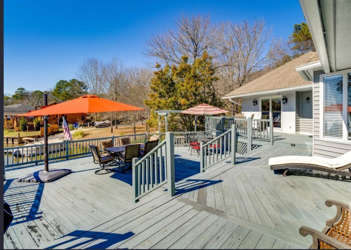 The Lake House Irmo Bagian luar foto